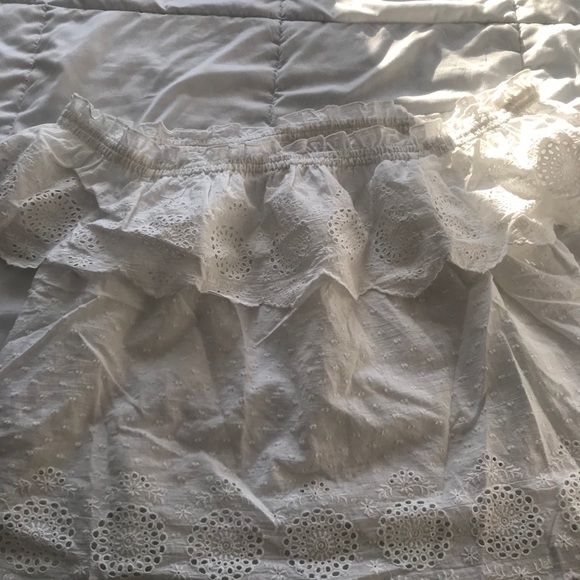 American Eagle, off the shoulder, white top - Picture 2 of 3